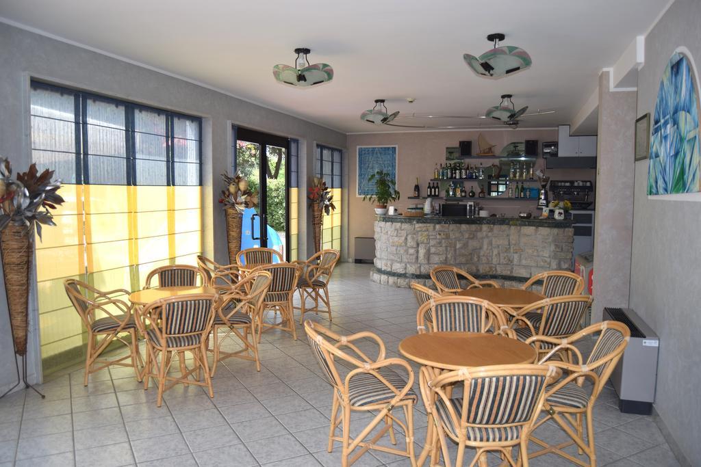 Orchidea Marina Apart otel Tirrenia Dış mekan fotoğraf